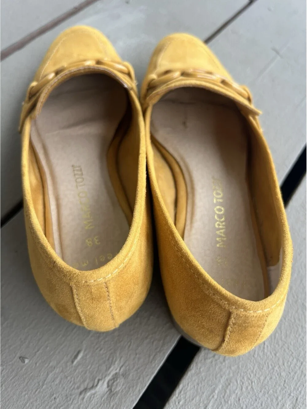 Marco Tozzi mustard yellow suede loafers chain buckle 38 Women’s 7.5